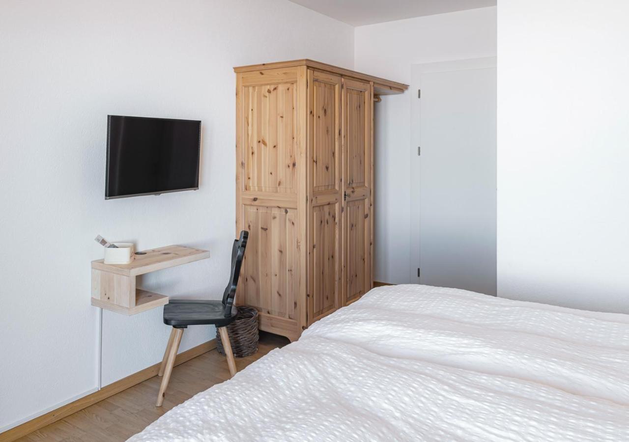Fronalpstock Hotel & Restaurant Штос Номер фото