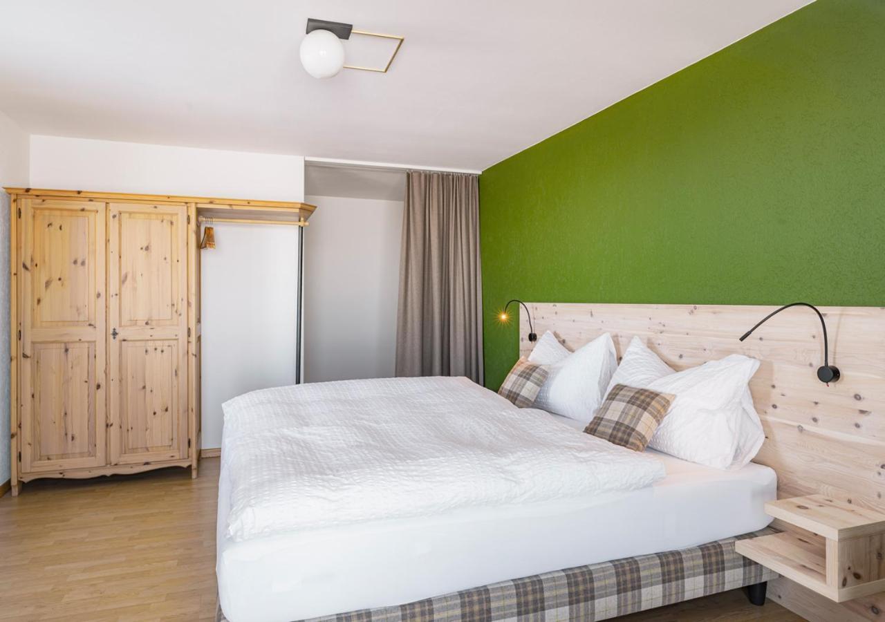Fronalpstock Hotel & Restaurant Штос Номер фото