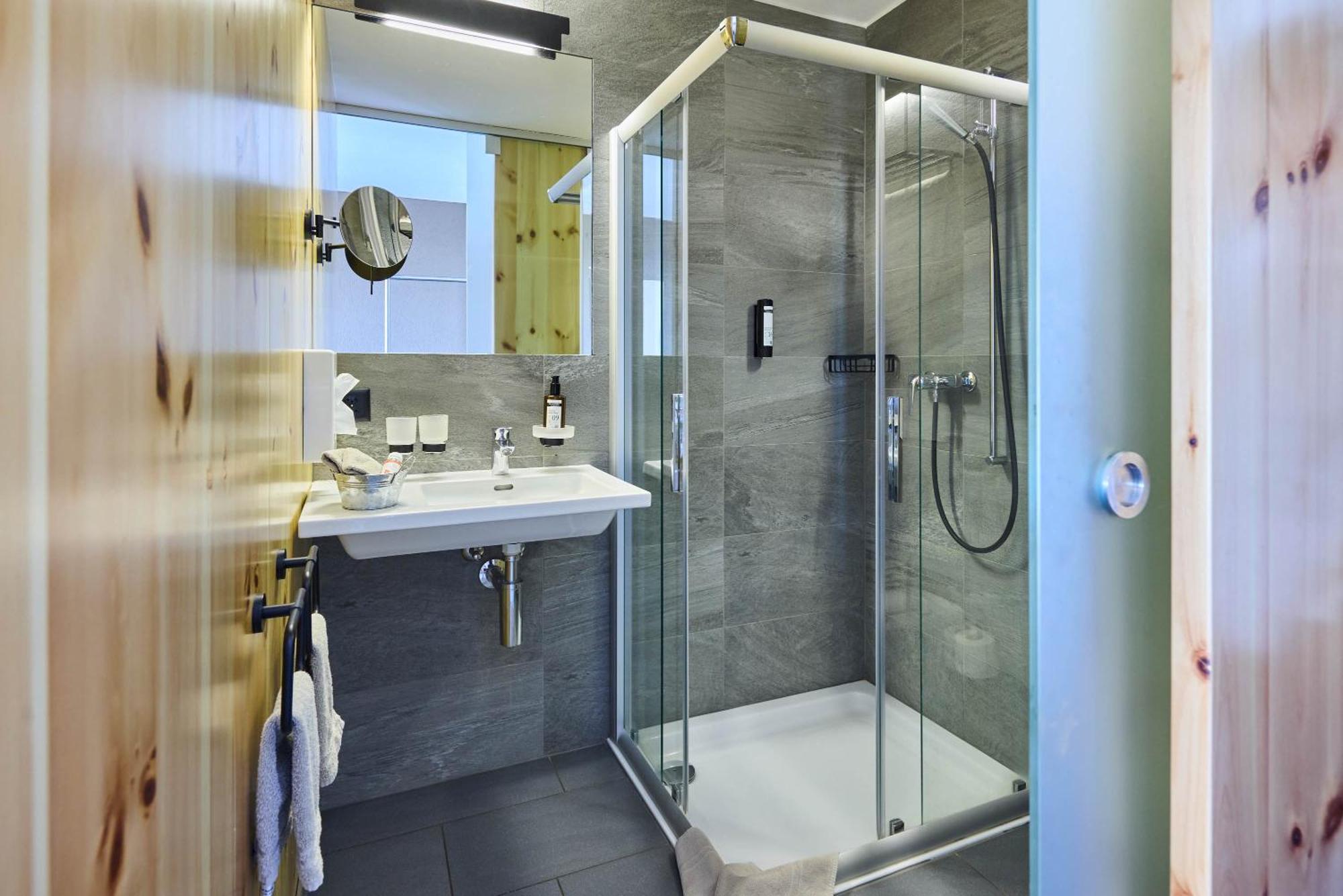 Fronalpstock Hotel & Restaurant Штос Номер фото